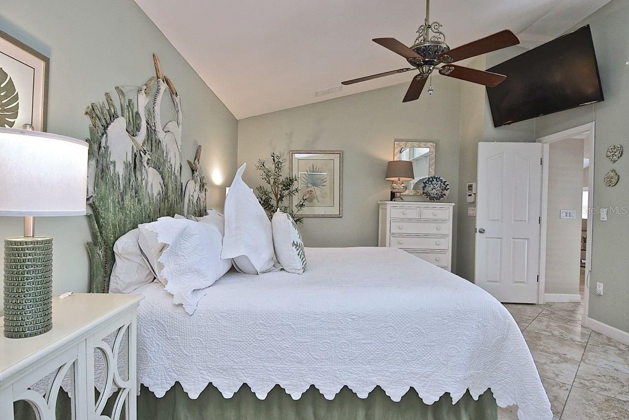 3890 Lyndhurst Court, Sarasota, FL 34235 Photo
