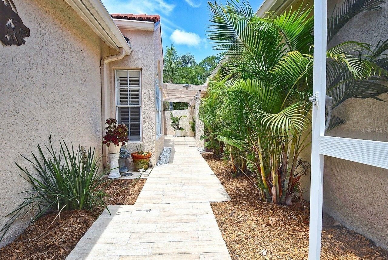 3890 Lyndhurst Court, Sarasota, FL 34235 Photo