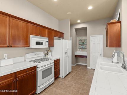 7475 Europa Drive, Sparks, NV 89436 Photo