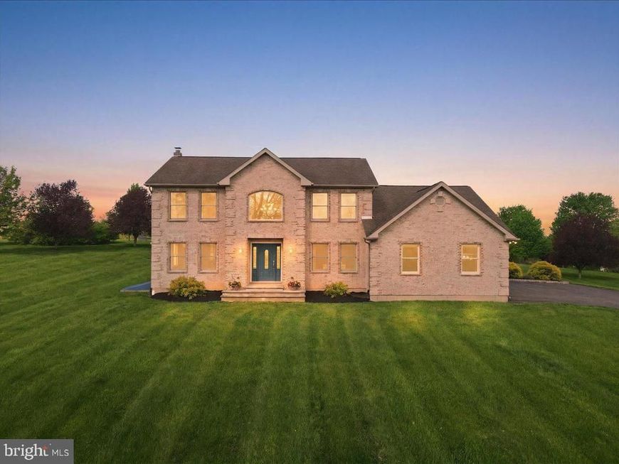 521 John Deere Drive, Sciota, PA 18354 Main Photo