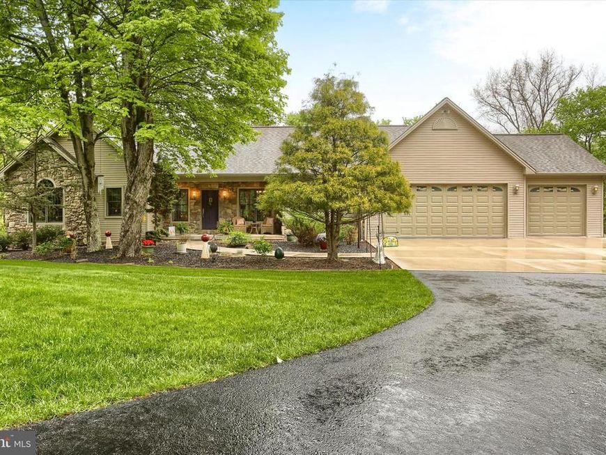 416 Mehaffie Lane, Harrisburg, PA 17112 Main Photo