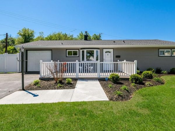 7 INDIAN CREEK DRIVE , LEVITTOWN, PA 19057