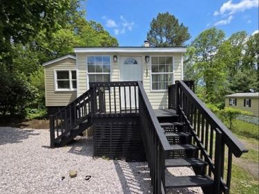588 BLANDON ROAD, FLEETWOOD, PA 19522