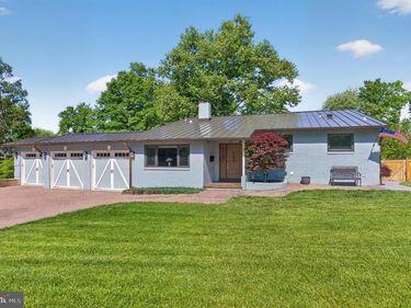 8904 STRATFORD LANE, ALEXANDRIA, VA 22308