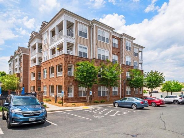 1051 GLENWOOD STATION LN, Unit 304, CHARLOTTESVILLE, VA 22901