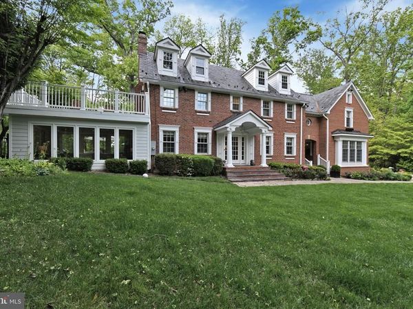 6907 BRADLEY BOULEVARD , BETHESDA, MD 20817