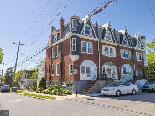 1810 MT SALEM LANE, WILMINGTON, DE 19806