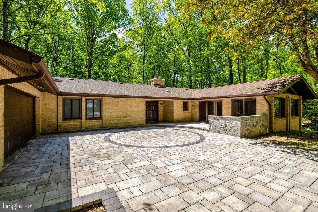 12009 Canter Lane, Reston, VA 20191 Main Photo