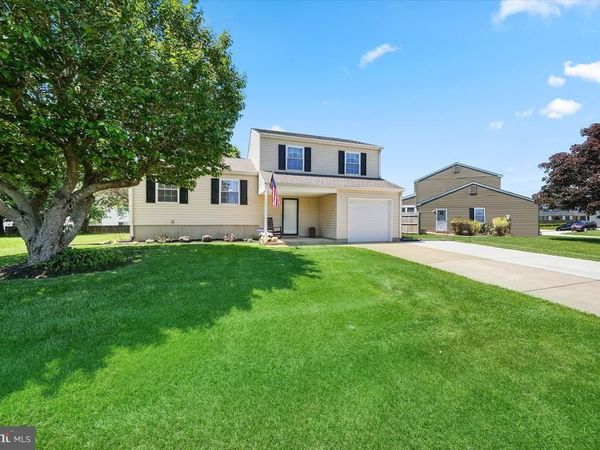 124 ESTES COURT, NEWARK, DE 19702