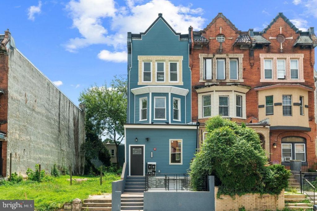 1828 W Venango Street, Philadelphia, PA 19140 Main Photo