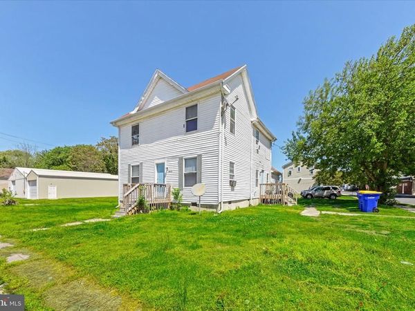 303 N FRONT STREET , SEAFORD, DE 19973