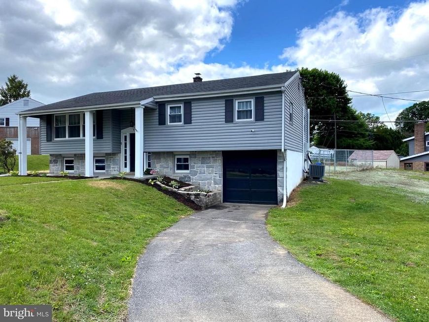 425 Weidman Avenue, Reading, PA 19608 Main Photo