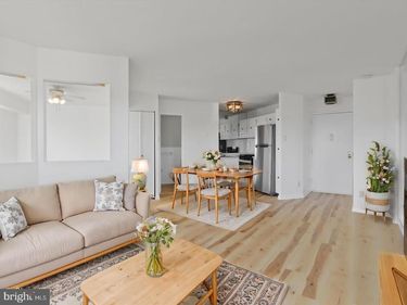 5340 HOLMES RUN PARKWAY , Unit 1016, ALEXANDRIA, VA 22304