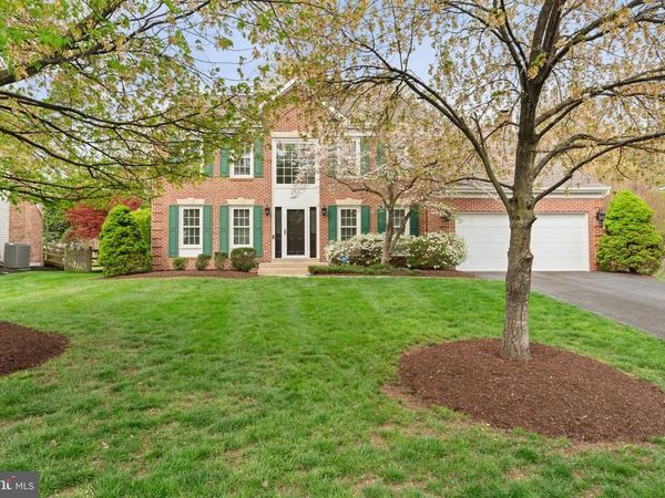 6474 GRISTMILL SQUARE LANE, CENTREVILLE, VA 20120