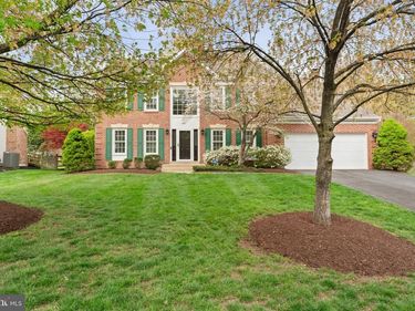 6474 GRISTMILL SQUARE LANE, CENTREVILLE, VA 20120