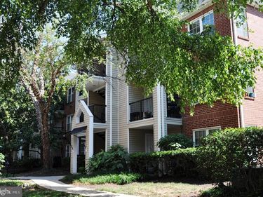 3306 WYNDHAM CIRCLE, Unit 331, ALEXANDRIA, VA 22302