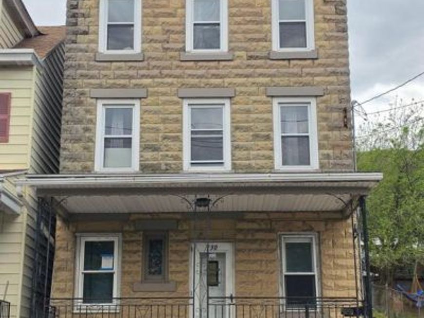 130 E Bacon Street, Pottsville, PA 17901 Main Photo