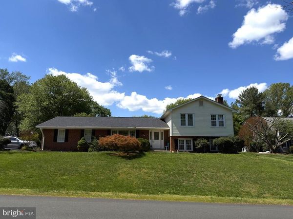2729 CLARKES LANDING DRIVE, OAKTON, VA 22124