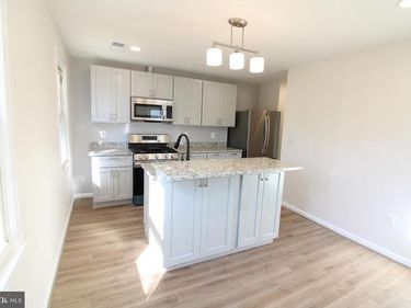 24 E REED AVENUE , ALEXANDRIA, VA 22305