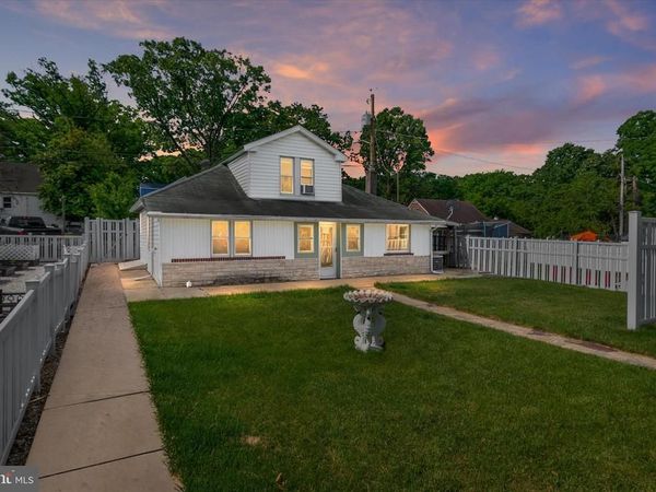 207 W 11TH AVENUE , BROOKLYN, MD 21225