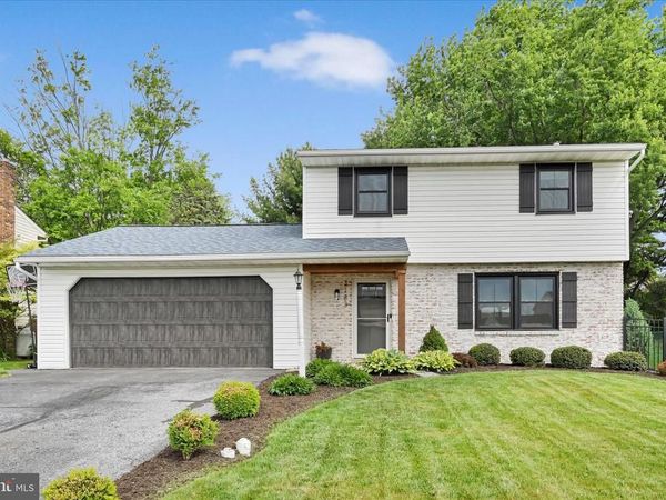 3183 THORNAPPLE DRIVE, LANCASTER, PA 17601