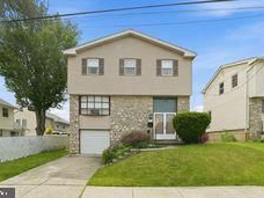 10113 Galahad Road, Philadelphia, PA 19116 Main Photo