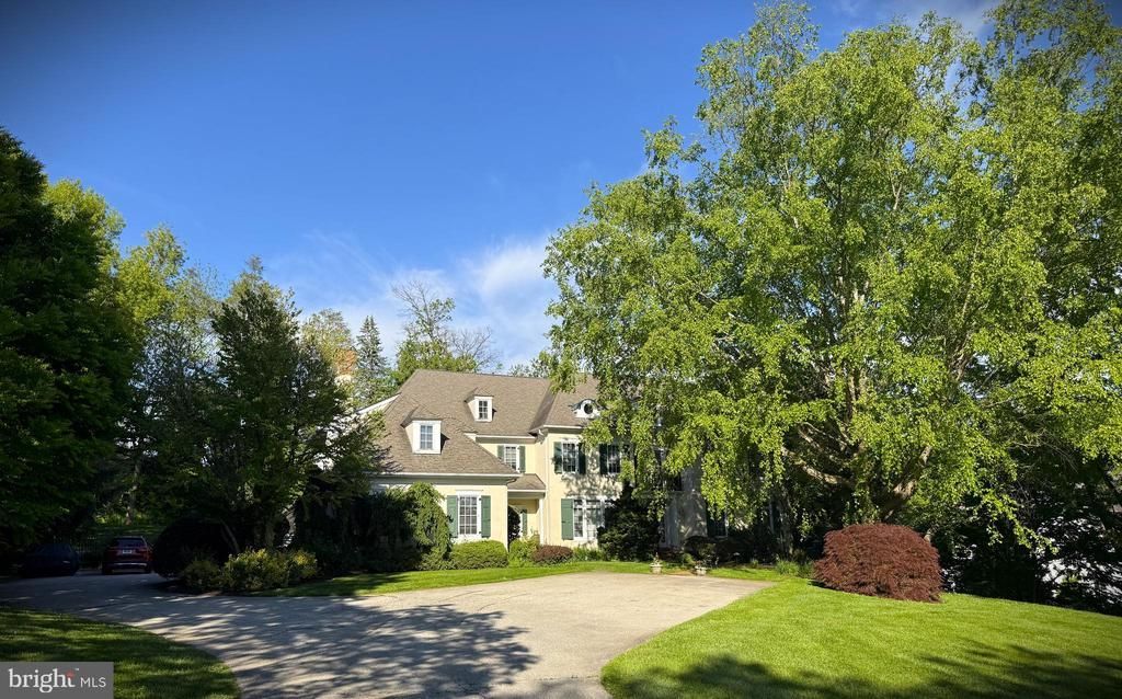 1443 LANES END, VILLANOVA, PA 19085