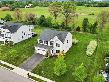 30 HICKORY VALLEY DRIVE, GILBERTSVILLE, PA 19525
