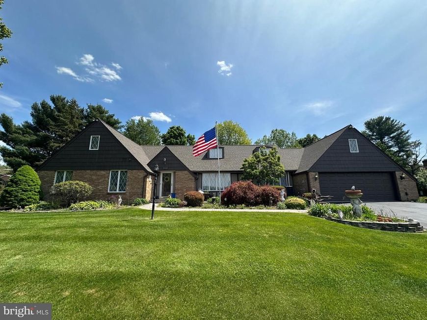 11460 E Park Circle , Waynesboro, PA 17268 Main Photo