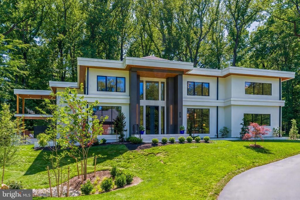 7841 OLD DOMINION DRIVE, MCLEAN, VA 22102