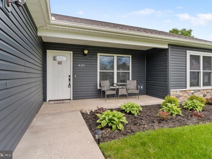 621 Lehigh Ln, Altoona, PA 16602 Main Photo