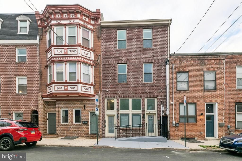 413 Fairmount Avenue, Philadelphia, PA 19123 Main Photo