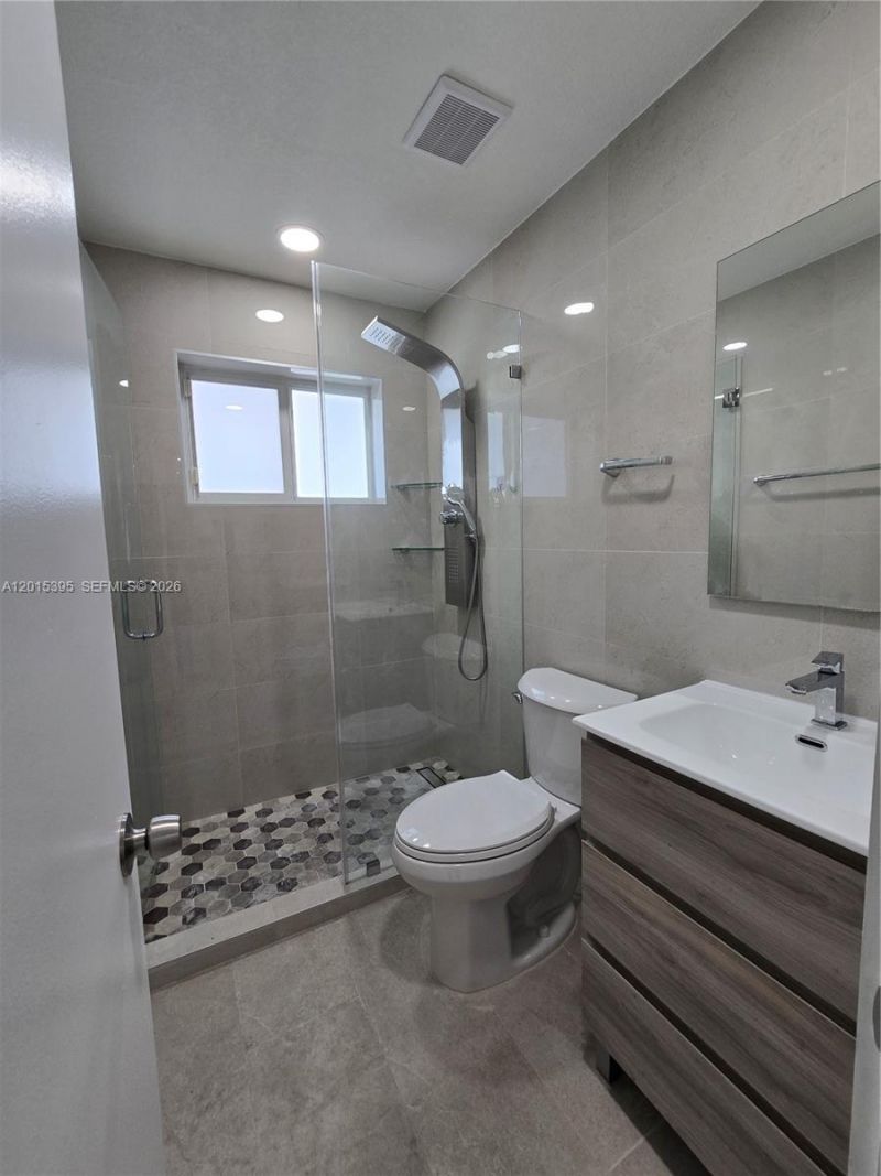 1417 W 40th St , Hialeah, FL 33012 Photo