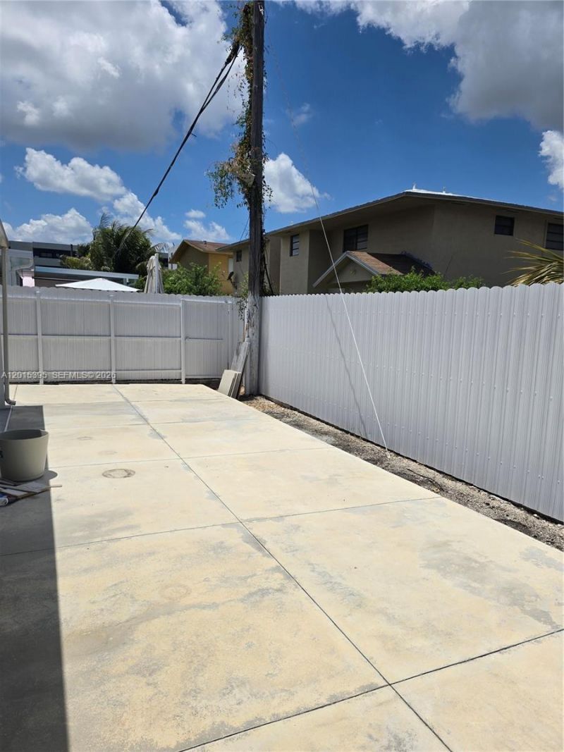 1417 W 40th St , Hialeah, FL 33012 Photo