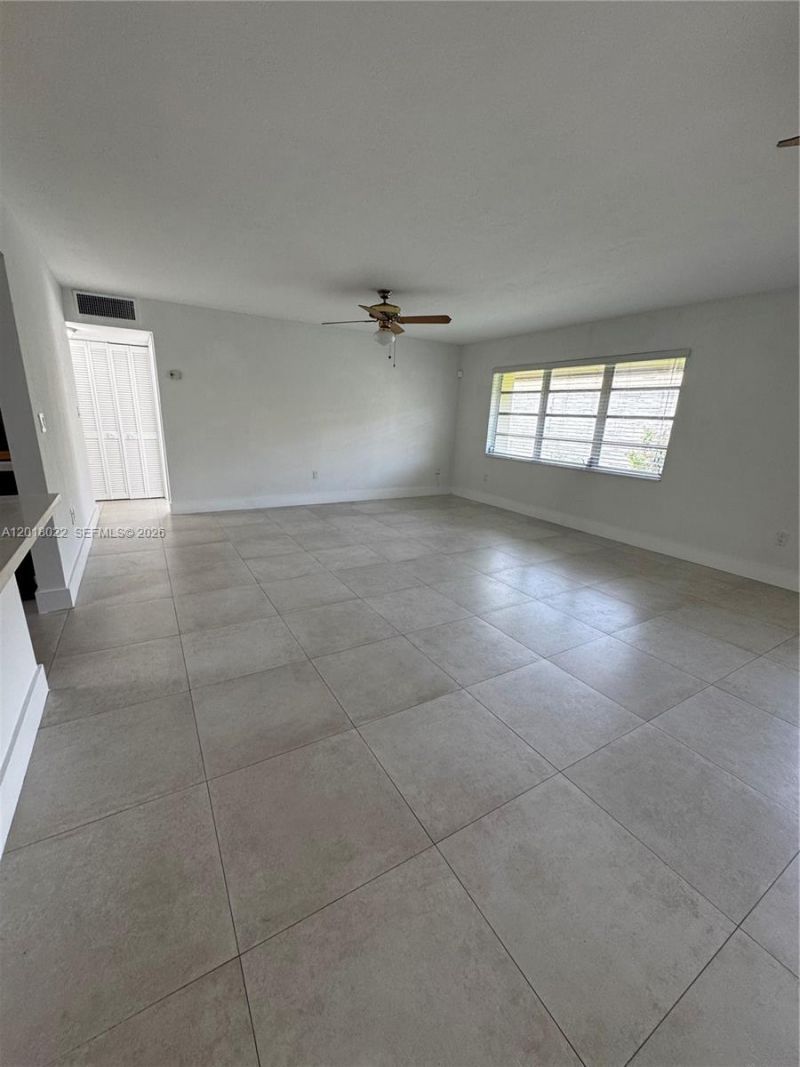 5401 SW 77th Ct, Unit 206E, Miami, FL 33155 Photo