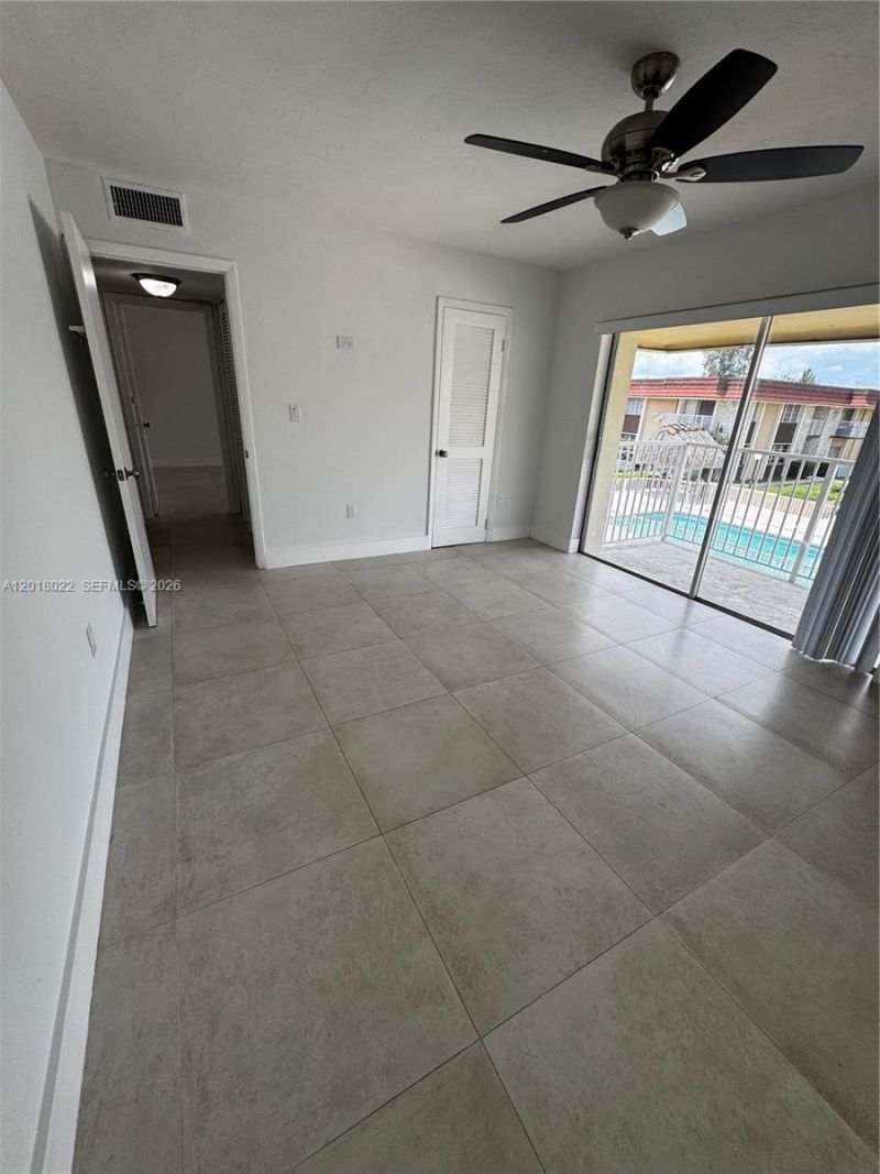 5401 SW 77th Ct, Unit 206E, Miami, FL 33155 Photo