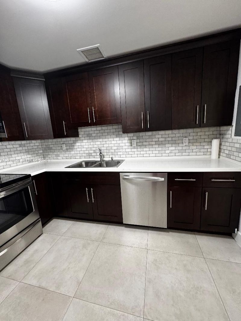 5401 SW 77th Ct, Unit 206E, Miami, FL 33155 Photo