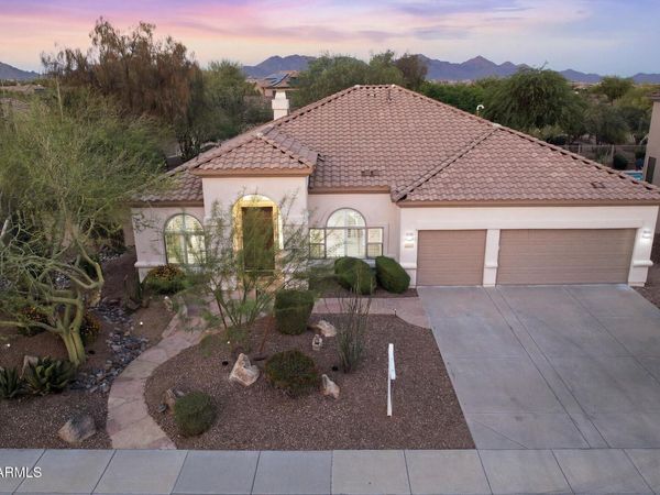 5571 E Via Montoya Drive, Phoenix, AZ 85054