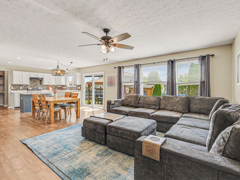 174 Ridgewood Drive, Alexandria, KY 41001 Photo 5