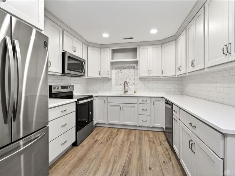 333 Oakwood Avenue, Unit #2A, Oakwood, OH 45409 Photo 12