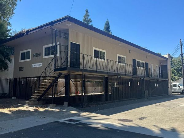 716 19th St, Sacramento, CA 95811
