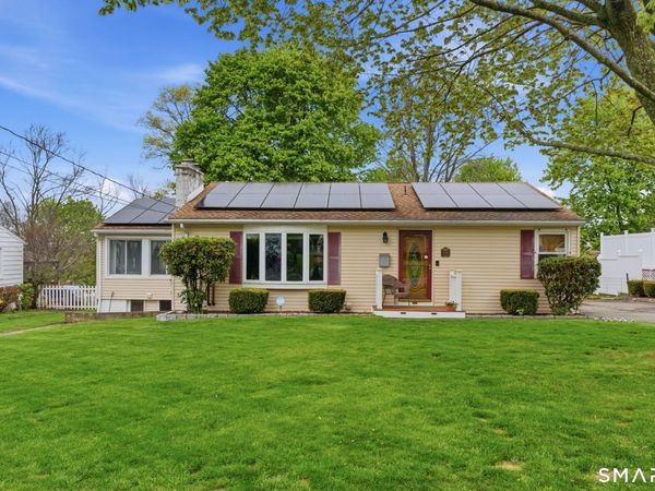 44 Skyline, Waterbury, CT 06706