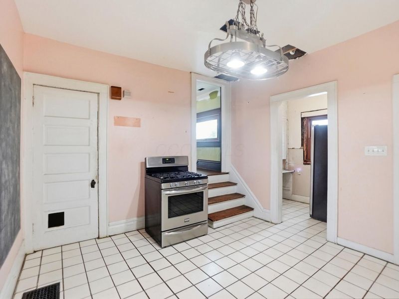 1567 Kenmore Road, Columbus, OH 43211 Photo 24
