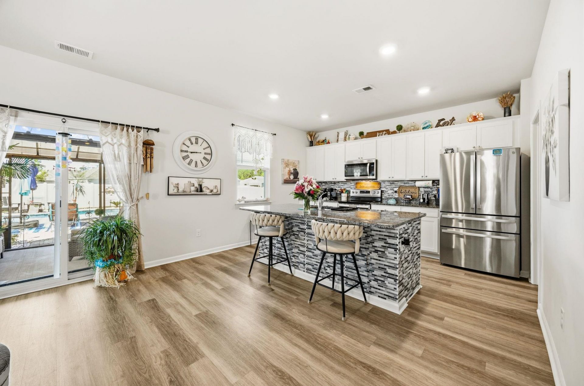1800 Castlebay Dr. Photo 14