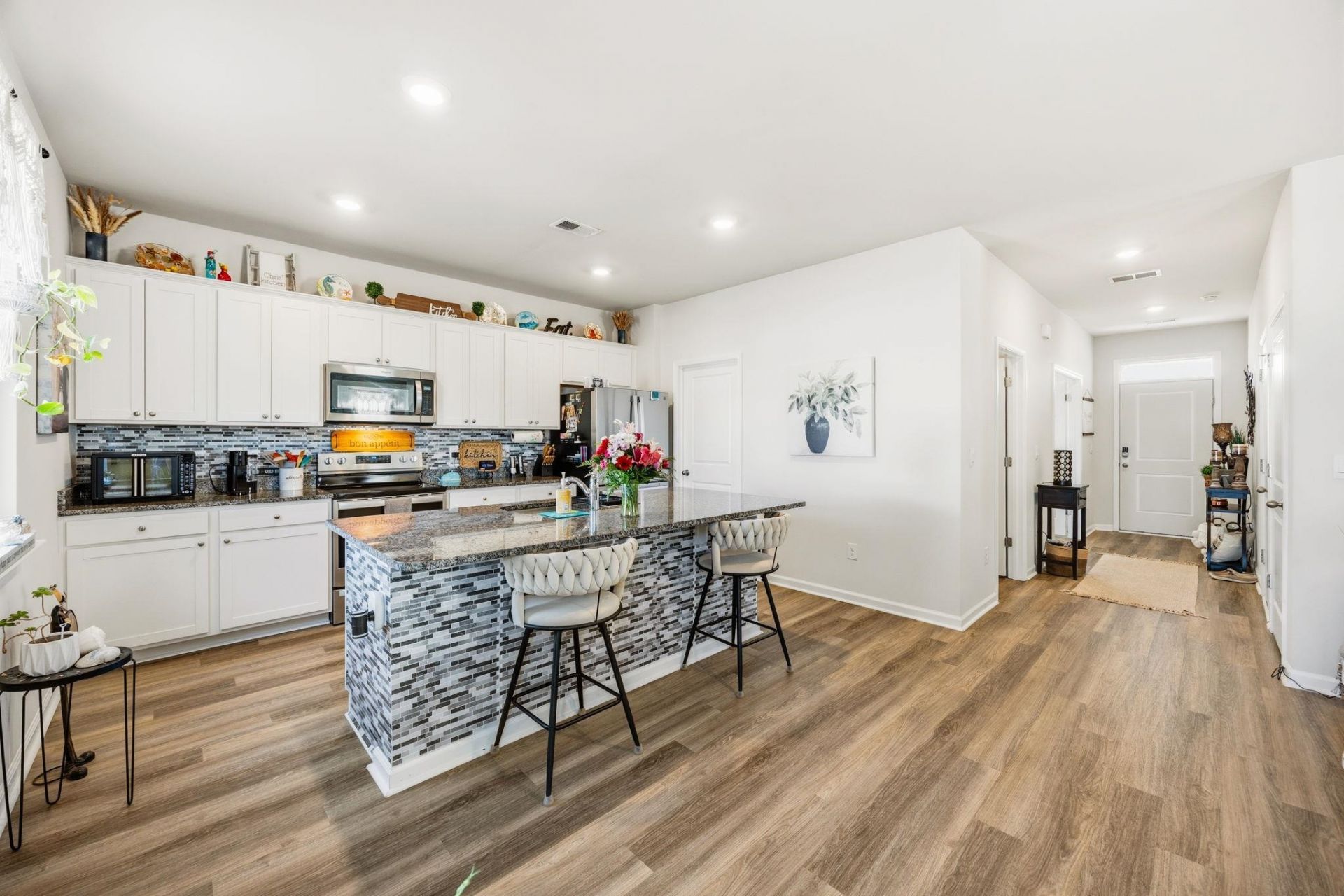 1800 Castlebay Dr. Photo 16