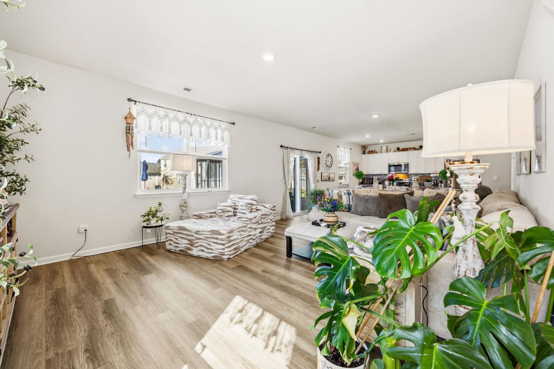 1800 Castlebay Dr. Photo 8