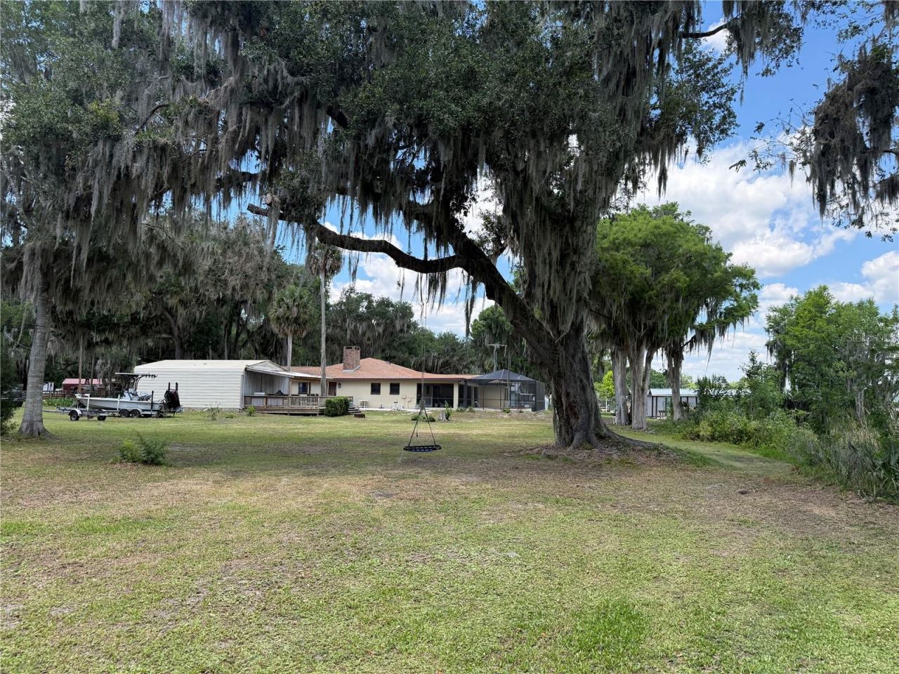 4232 County Road 400, Lake Panasoffkee, FL 33538 Photo