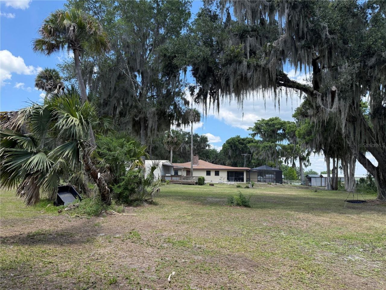4232 County Road 400, Lake Panasoffkee, FL 33538 Photo