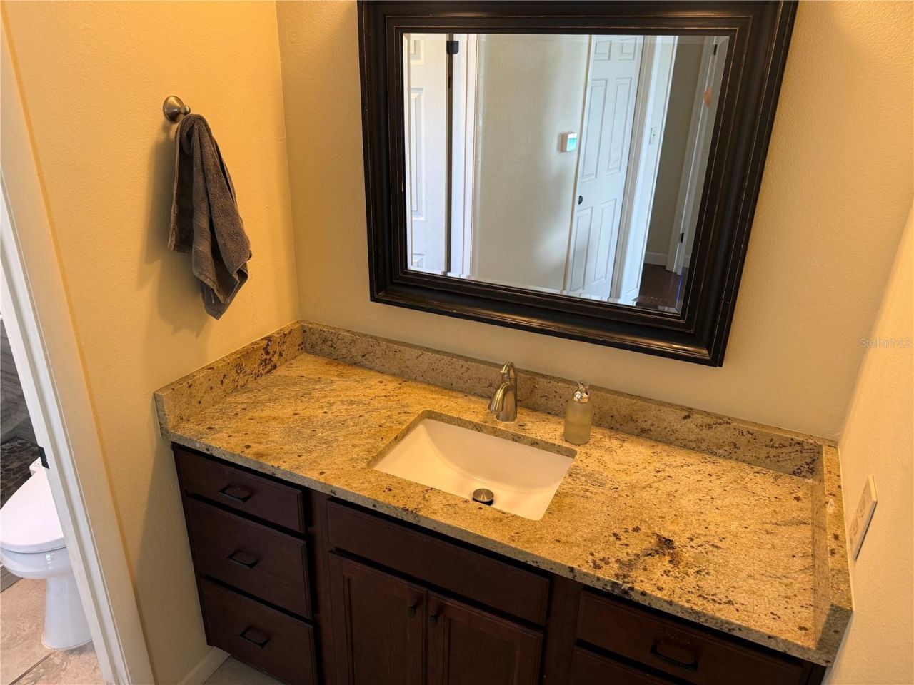 4232 County Road 400, Lake Panasoffkee, FL 33538 Photo