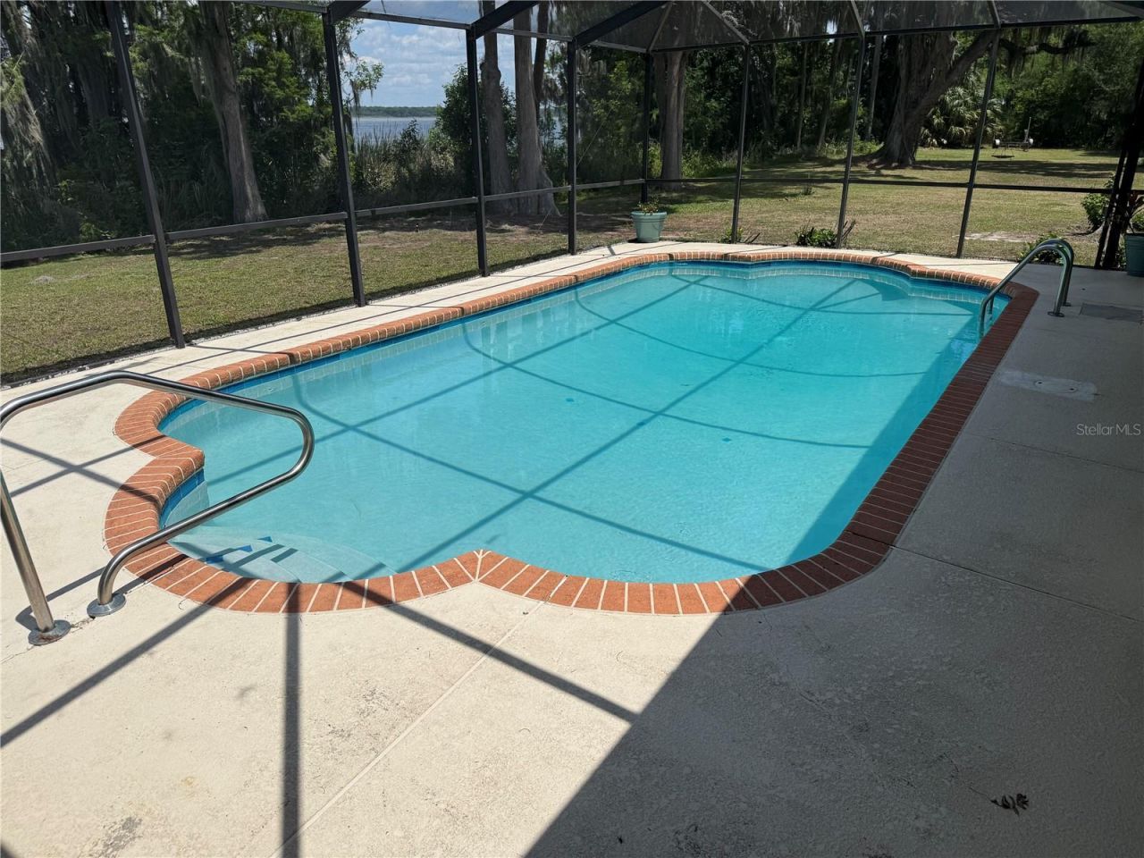 4232 County Road 400, Lake Panasoffkee, FL 33538 Photo